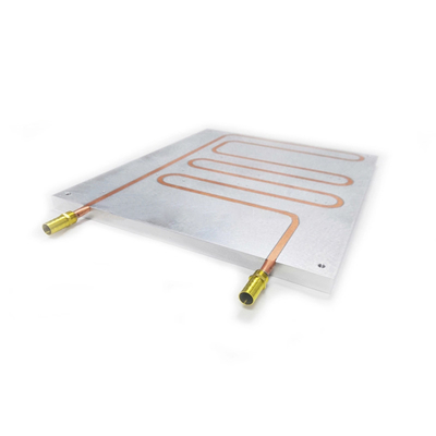 Plat de refroidissement par liquide de profils en aluminium, plat froid avec des caloducs