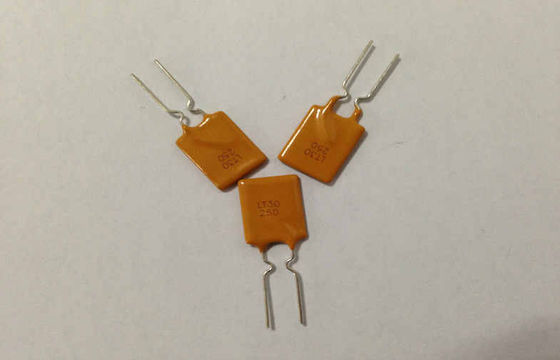 Le système de réglage de la tension de l'appareil doit être conforme à la norme ISO 7638:2003.