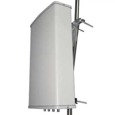 Antenne de communication de la tour du panneau du secteur de la station de base