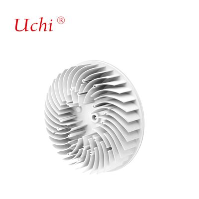 Assemblage de dissipateur thermique forgé à froid et de dissipation thermique pour éclairage LED