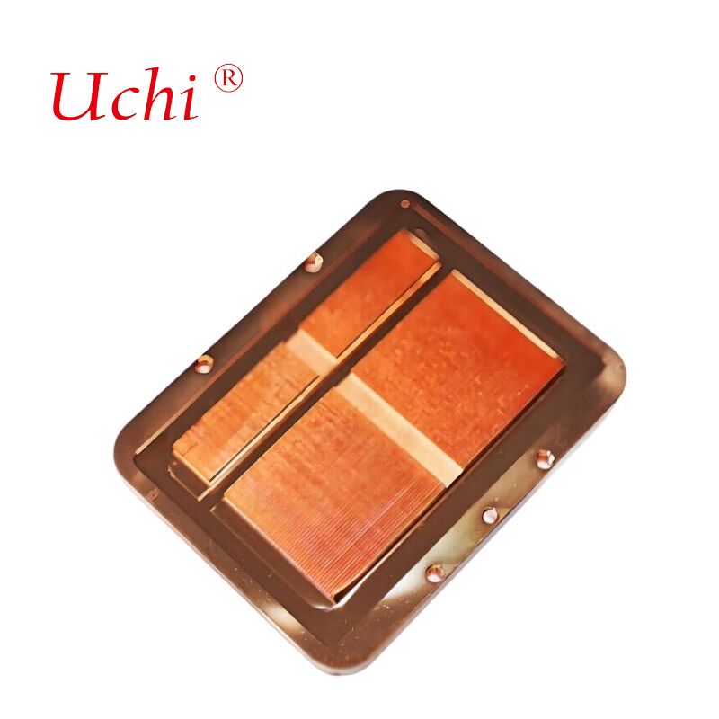 Technologie de refroidissement par plaque froide pour le système de refroidissement à l'eau au laser avec évier à chaleur en cuivre pur C1100