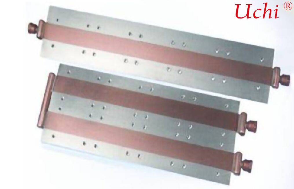 Plaque de refroidissement liquide de type radiateur, plaque froide, plaque froide avec radiateur