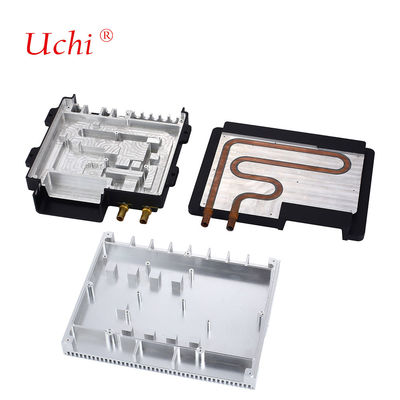 Plaque froide liquide pour structure compacte pour tube en cuivre collé à l'époxy