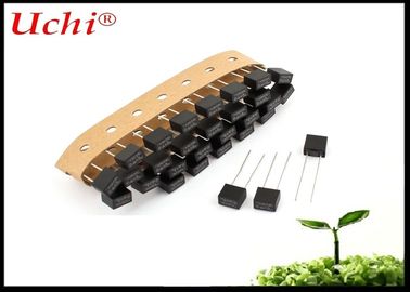 8x4x8mm que l'IMMERSION a monté l'avance radiale carrée miniature micro ralentissent le fusible subminiature T8A 250V de coup
